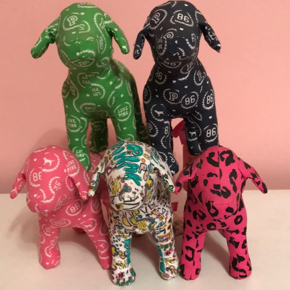 NWT VS PINK dogs